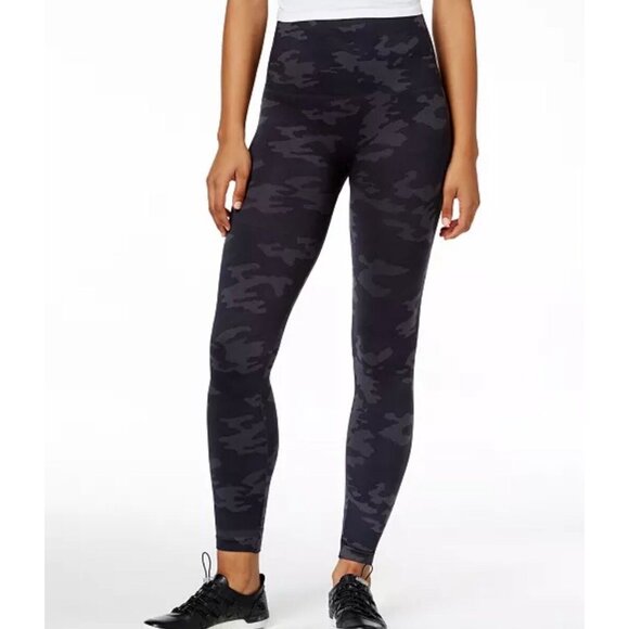 SPANX Look At Me Now Black Camo Seamless Leggings Tights Womens Small - Picture 1 of 8